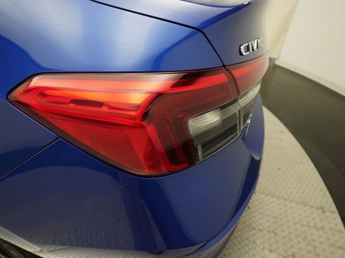 Used 2024 Honda Civic Sport image 31