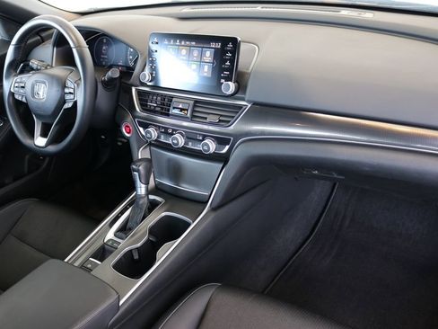 Used 2018 Honda Accord Sport image 36
