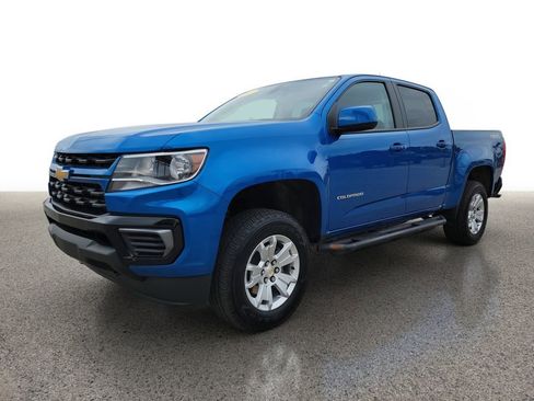 Used 2022 Chevrolet Colorado LT image 2