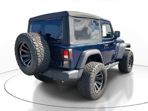 Used 2025 Jeep Wrangler Sport AWD/4WD image 4