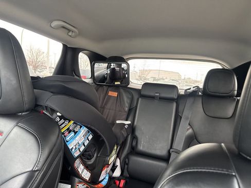 Used 2019 Jeep Cherokee Trailhawk w/ Cold Weather Group image 11