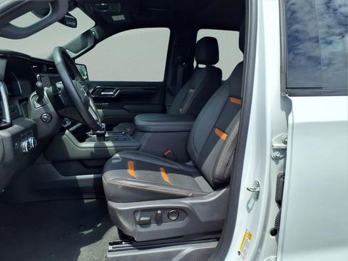 Certified 2024 GMC Sierra 1500 AT4 w/ AT4 Preferred Package AWD/4WD image 10