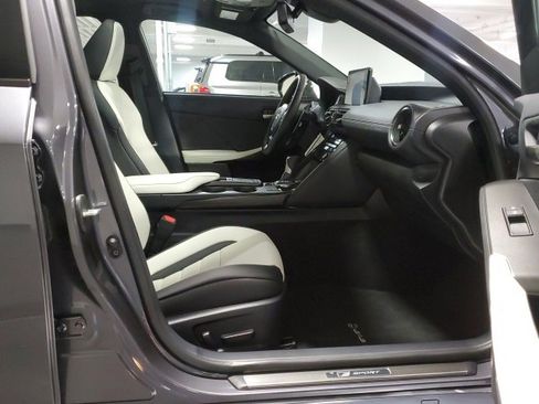 Used 2025 Lexus IS 350 F Sport image 25