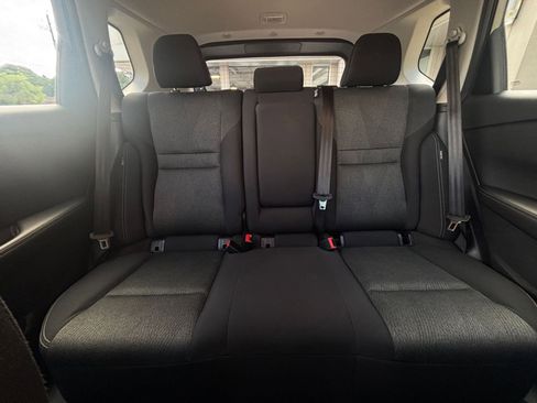 Used 2025 Nissan Rogue SV FWD image 40