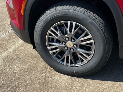 New 2026 Chevrolet Traverse LT w/ Driver Confidence Package image 20