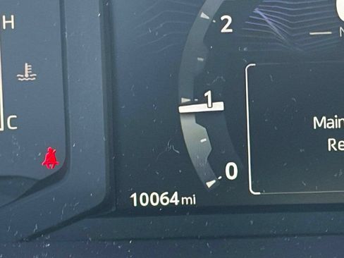 Used 2025 Toyota Tacoma SR5 AWD/4WD image 13