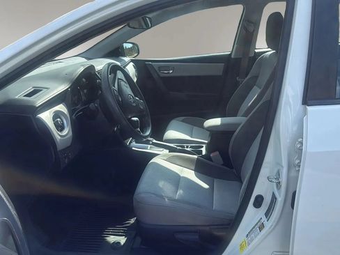 Used 2017 Toyota Corolla LE FWD image 10