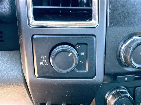 Used 2017 Ford F150 XLT w/ Equipment Group 301A Mid image 30