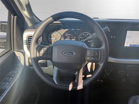 New 2026 Ford F250 XLT w/ FX4 Off-Road Package image 12