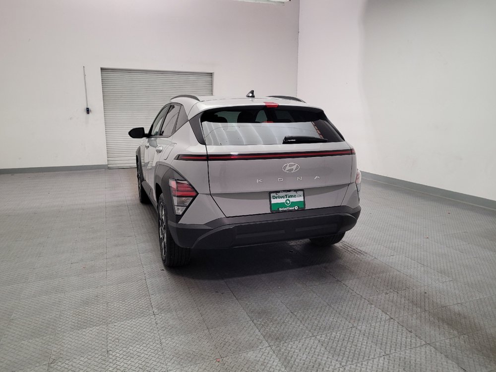 Used 2025 Hyundai Kona SEL FWD image 6