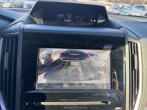 Used 2023 Subaru Crosstrek 2.0i Premium image 10