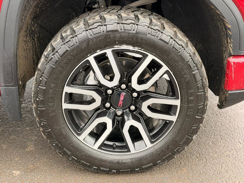 Used 2024 GMC Sierra 1500 AT4 w/ Technology Package image 35