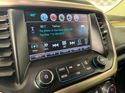 Used 2019 GMC Acadia Denali image 20