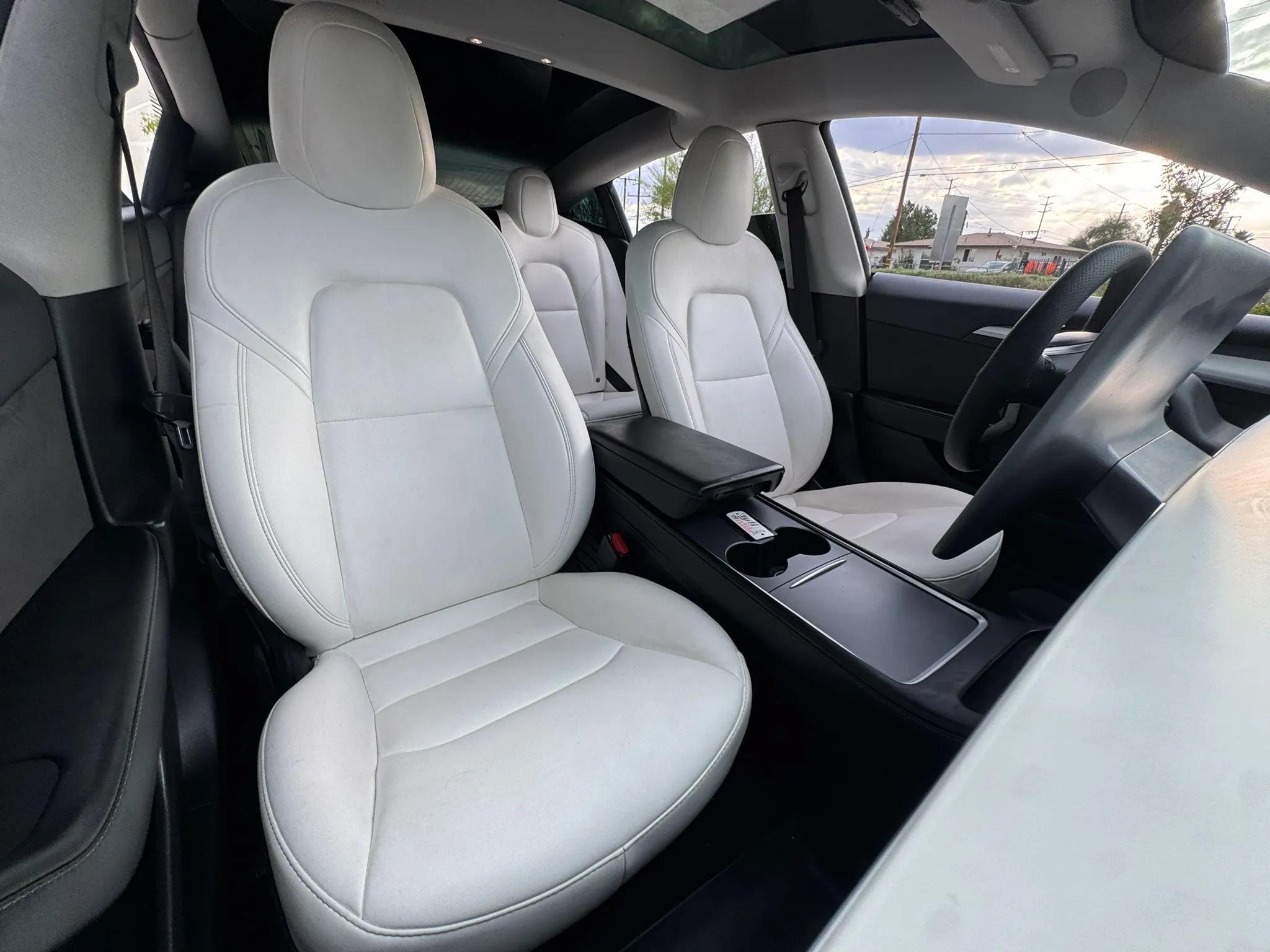 Used 2022 Tesla Model 3 Standard Range RWD image 10