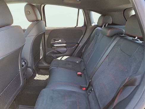 Used 2023 Mercedes-Benz GLA 250 4MATIC image 10