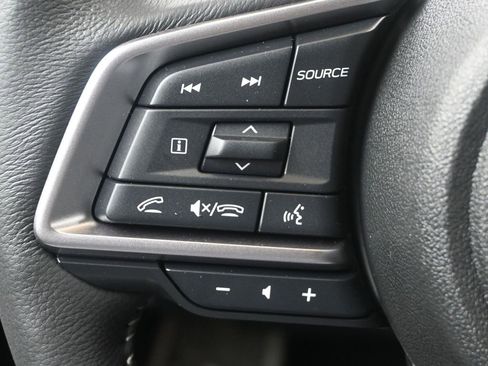 Used 2025 Subaru Outback Limited image 29