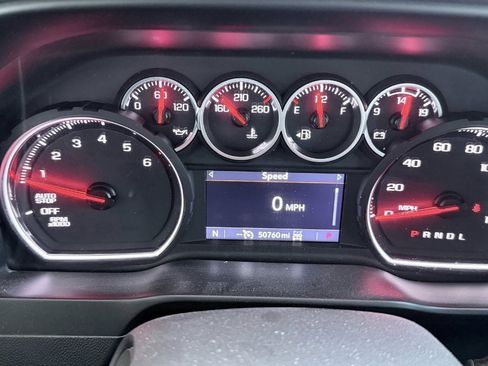 Used 2020 Chevrolet Silverado 1500 LT Trail Boss image 9