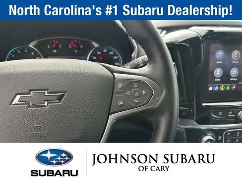 Used 2023 Chevrolet Traverse RS FWD image 18