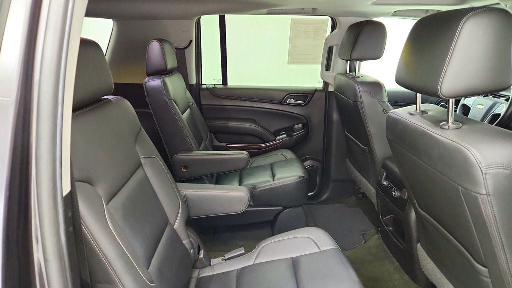Used 2018 Chevrolet Suburban LT w/ Luxury Package AWD/4WD image 24