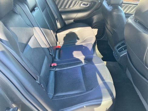 Used 2017 Ford Taurus Limited image 27