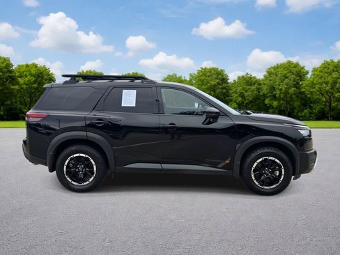 Used 2025 Nissan Pathfinder Rock Creek AWD/4WD image 4