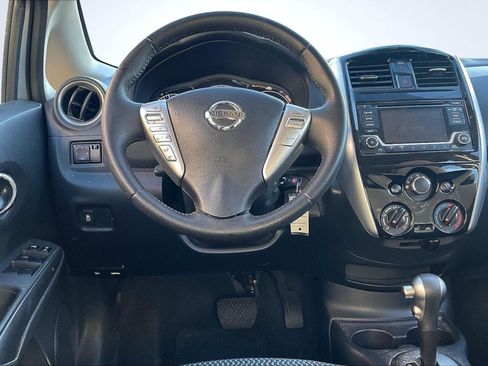 Used 2015 Nissan Versa Note SV w/ SV Convenience Package image 5
