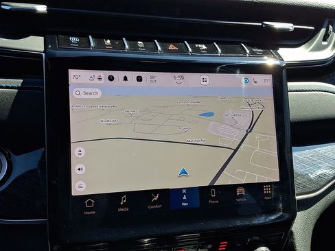 Used 2023 Jeep Grand Cherokee Trailhawk w/ Luxury Tech Group III image 17