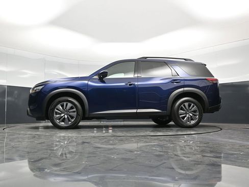 Used 2025 Nissan Pathfinder SV AWD/4WD image 54