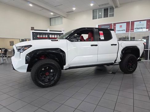 New 2026 Toyota Tacoma TRD Pro AWD/4WD image 3