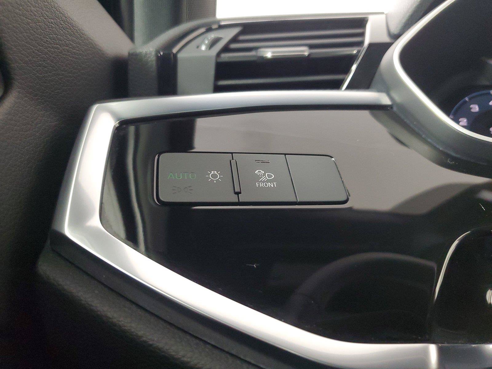 Used 2023 Audi Q3 2.0T Premium AWD/4WD image 35
