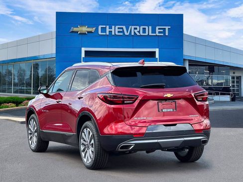 Certified 2024 Chevrolet Blazer Premier w/ Enhanced Convenience Package AWD/4WD image 3