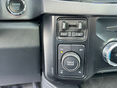 Certified 2025 Ford F350 Platinum image 37