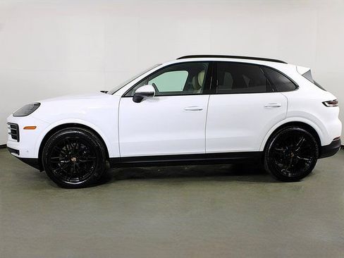 New 2026 Porsche Cayenne AWD/4WD image 2