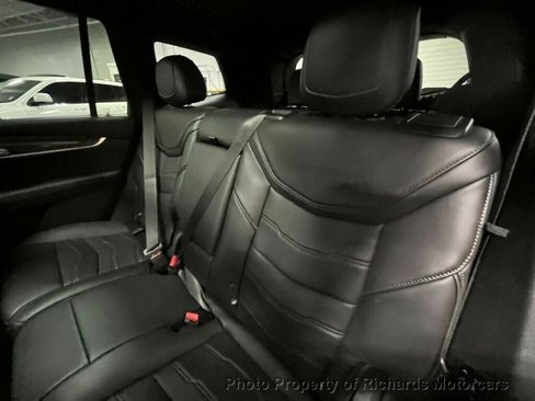 Used 2024 Cadillac XT6 Sport w/ LPO, ONYX Package image 24