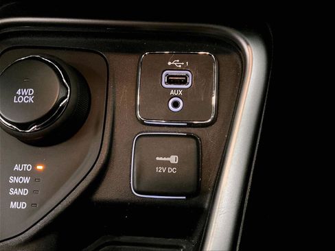 Used 2019 Jeep Compass Latitude w/ Popular Equipment Group AWD/4WD image 31