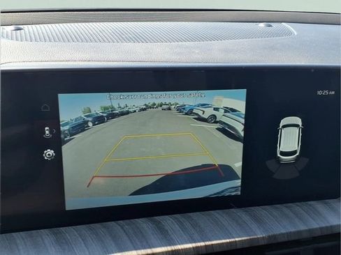 Used 2024 Kia Telluride EX w/ EX Captain's Chair Package FWD image 9