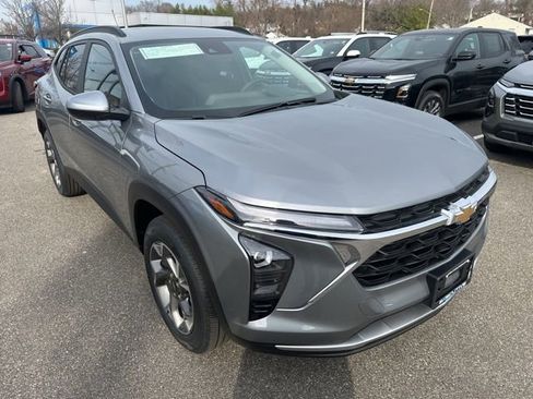 New 2026 Chevrolet Trax LT FWD image 7