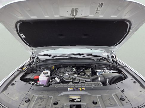 New 2025 Jeep Grand Cherokee L Altitude image 35