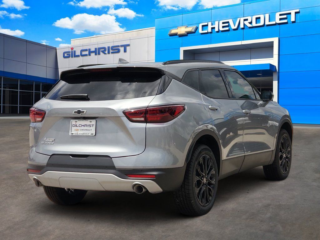 New 2026 Chevrolet Blazer LT w/ LPO, Black Grille Bar Package FWD image 8