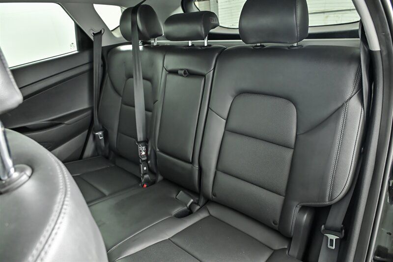 Used 2020 Hyundai Tucson Limited AWD/4WD image 17