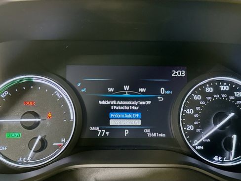 Used 2024 Toyota Sienna Platinum image 19