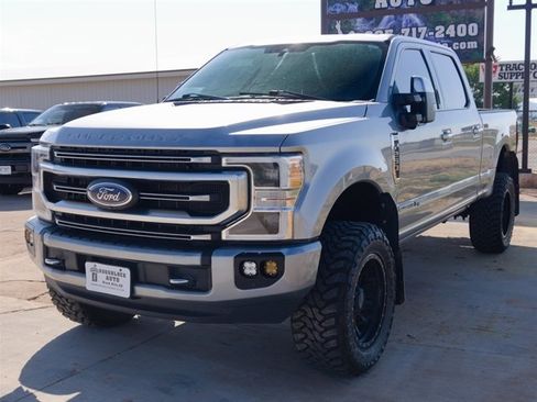 Used 2021 Ford F250 Platinum w/ FX4 Off-Road Package AWD/4WD image 2