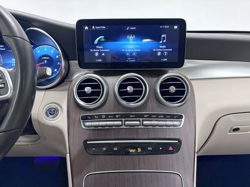 Certified 2022 Mercedes-Benz GLC 300 4MATIC image 19