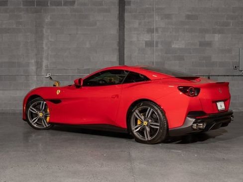 Used 2019 Ferrari Portofino image 33