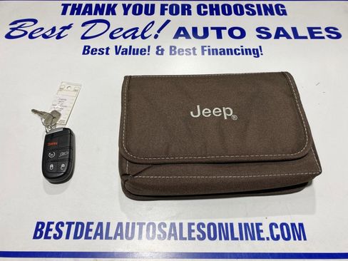 Used 2017 Jeep Grand Cherokee Altitude image 27