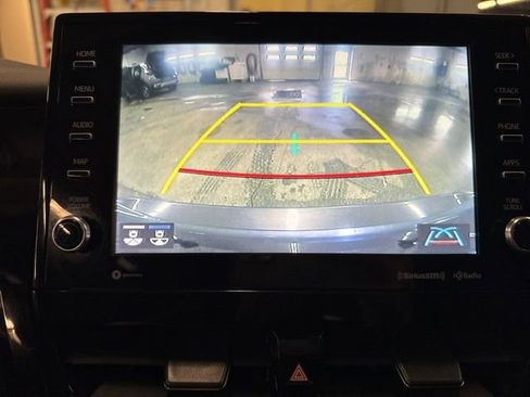 Used 2021 Toyota Camry XLE AWD/4WD image 16