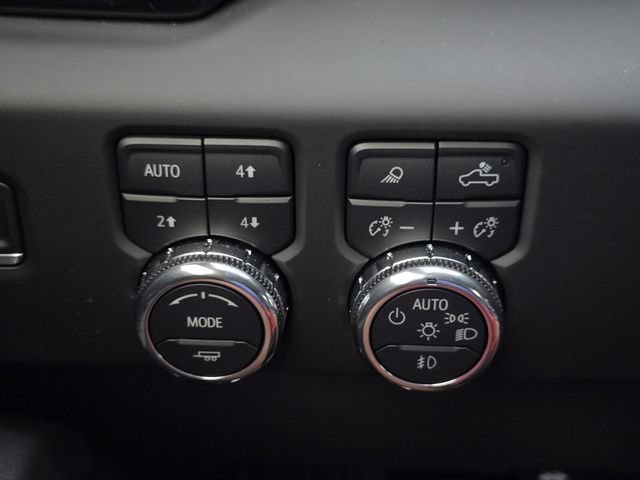 Used 2025 GMC Sierra 1500 AT4 w/ AT4 Premium Package AWD/4WD image 23