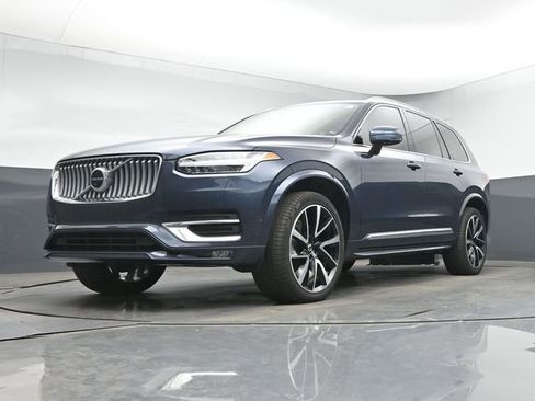 Used 2023 Volvo XC90 B6 Plus w/ Protection Package Premier AWD/4WD image 13