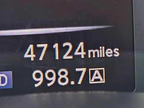 Used 2018 INFINITI Q50 Luxe w/ Essential Package (3.0T Luxe) image 22