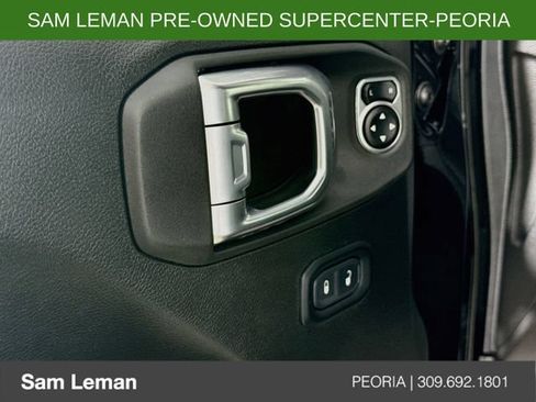 Used 2024 Jeep Wrangler Unlimited AWD/4WD image 17
